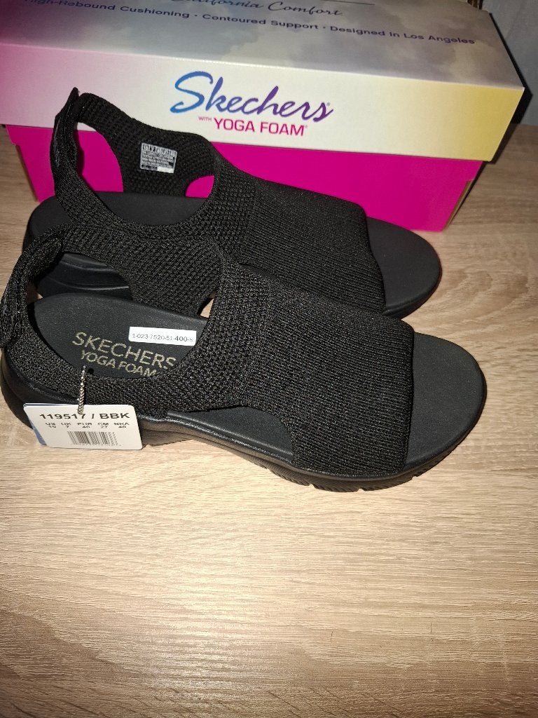 NIEUW. Leuke Skechers sandalen maat 40., Skechers, Verzenden, Zwart, Nieuw