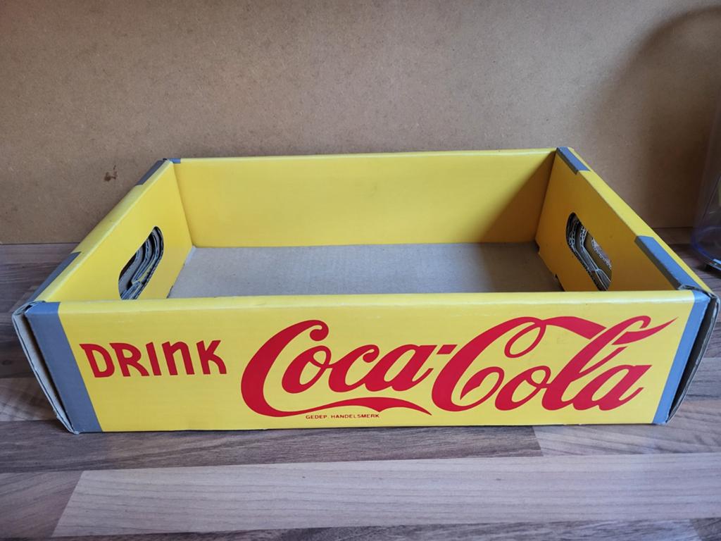 Vintage Coca-Cola kartonnen krat - Drink Coca-Cola, Verzamelen, Ophalen of Verzenden, Gebruikt
