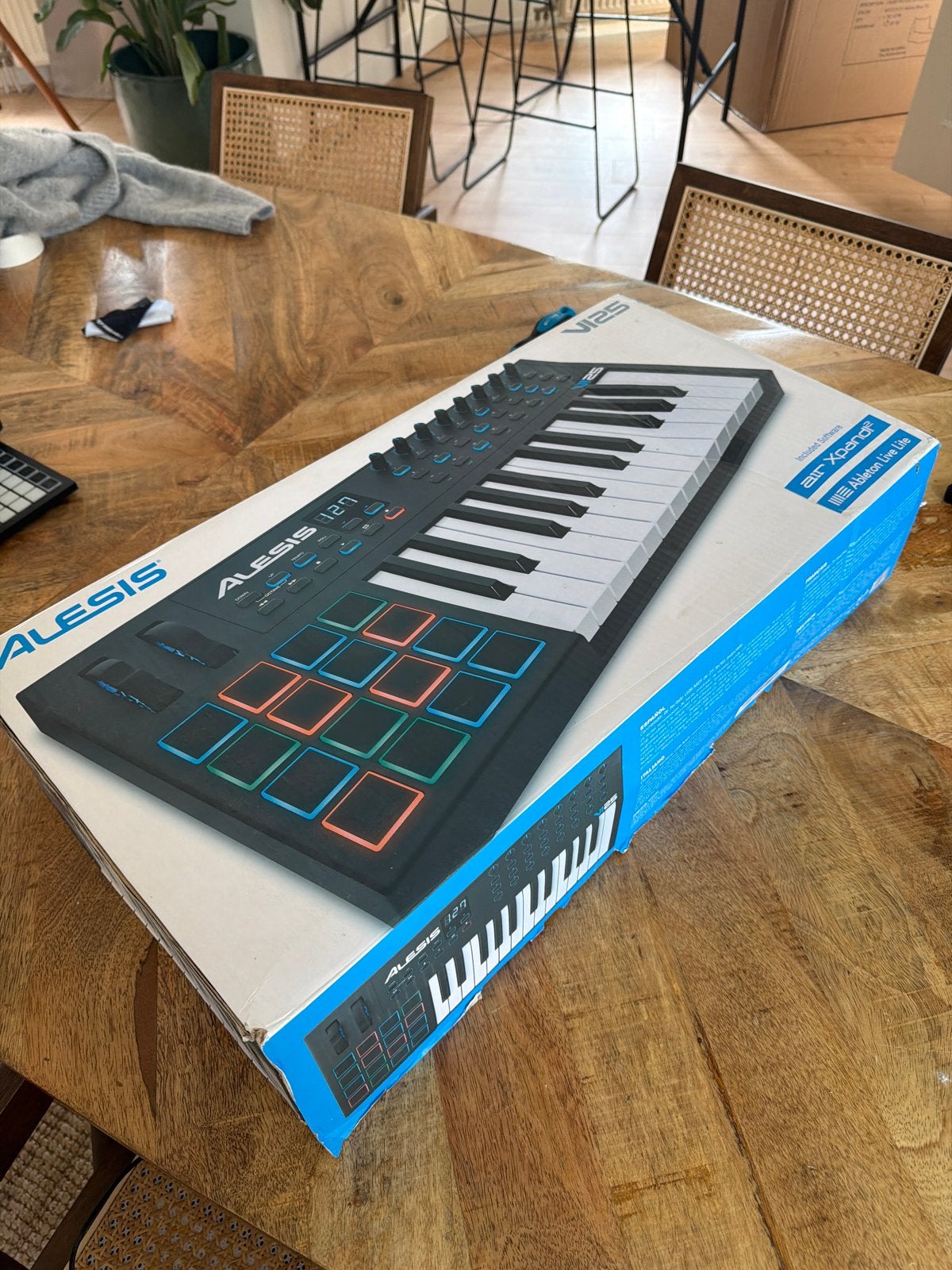 Alesis V125 MIDI Keyboard Controller, Overige merken, Nieuw, Aanslaggevoelig, Overige aantallen