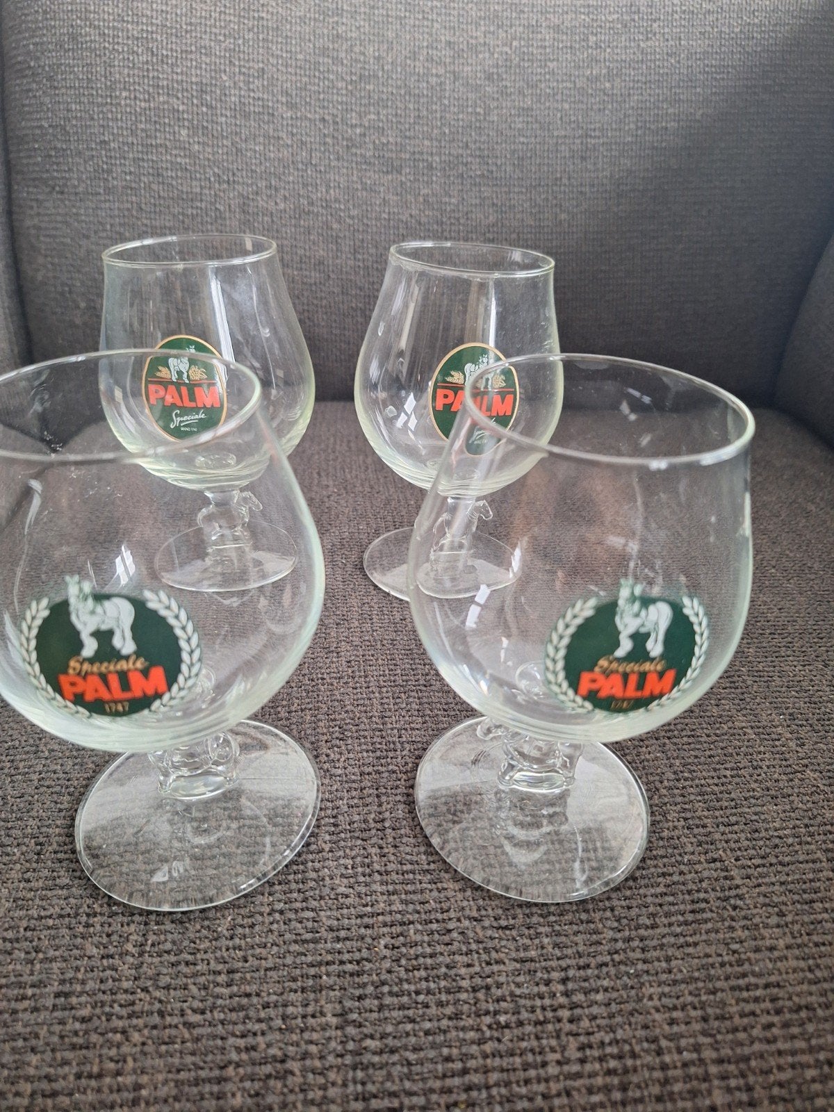 PALM SPECIALE glazen, (het paardje verwerkt in de voet) 4 st, Ophalen of Verzenden, Zo goed als nieuw, Borrel- of Shotglas