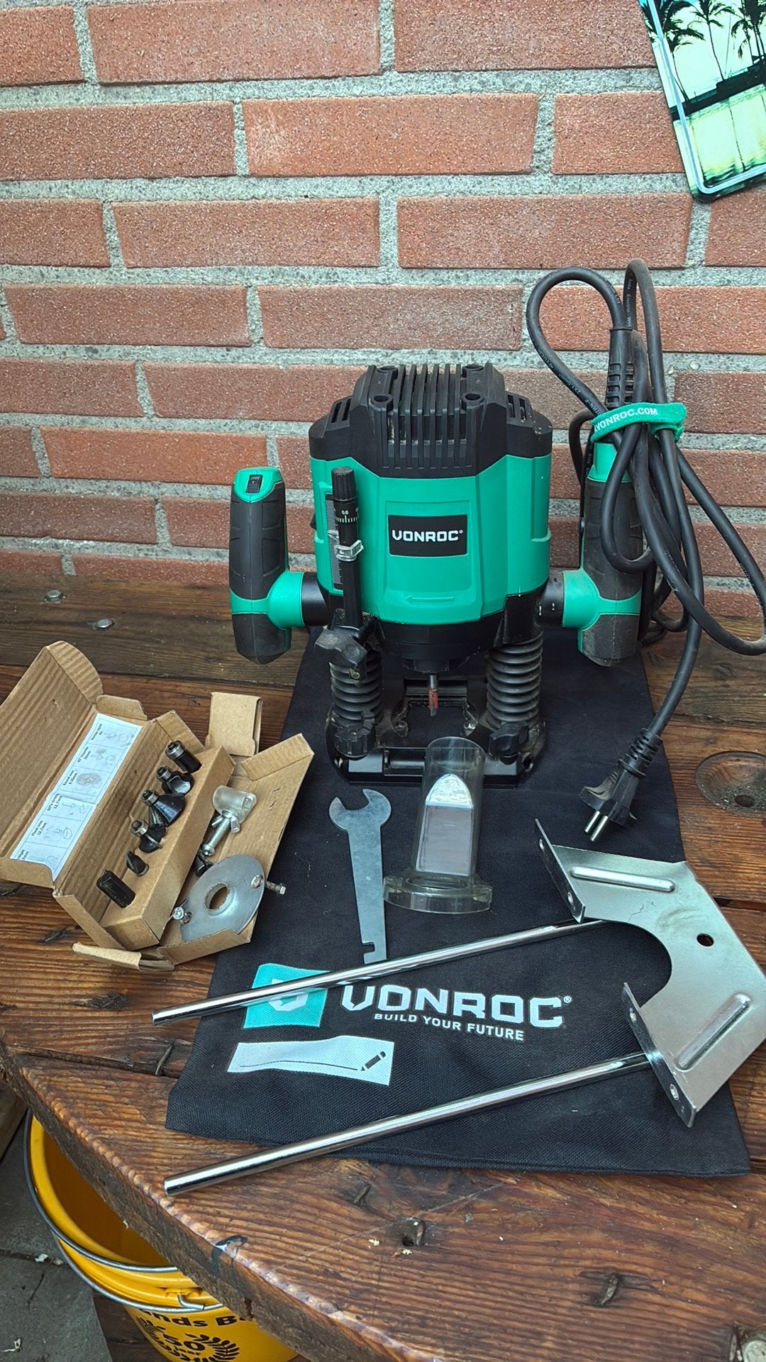 Vonroc bovenfrees, Ophalen of Verzenden, Zo goed als nieuw, Elektrisch, Bovenfrees