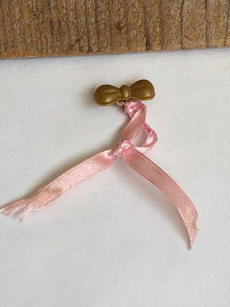 Goud lichtroze Strik voor Barbie set, Ophalen of Verzenden, Gebruikt, Barbie