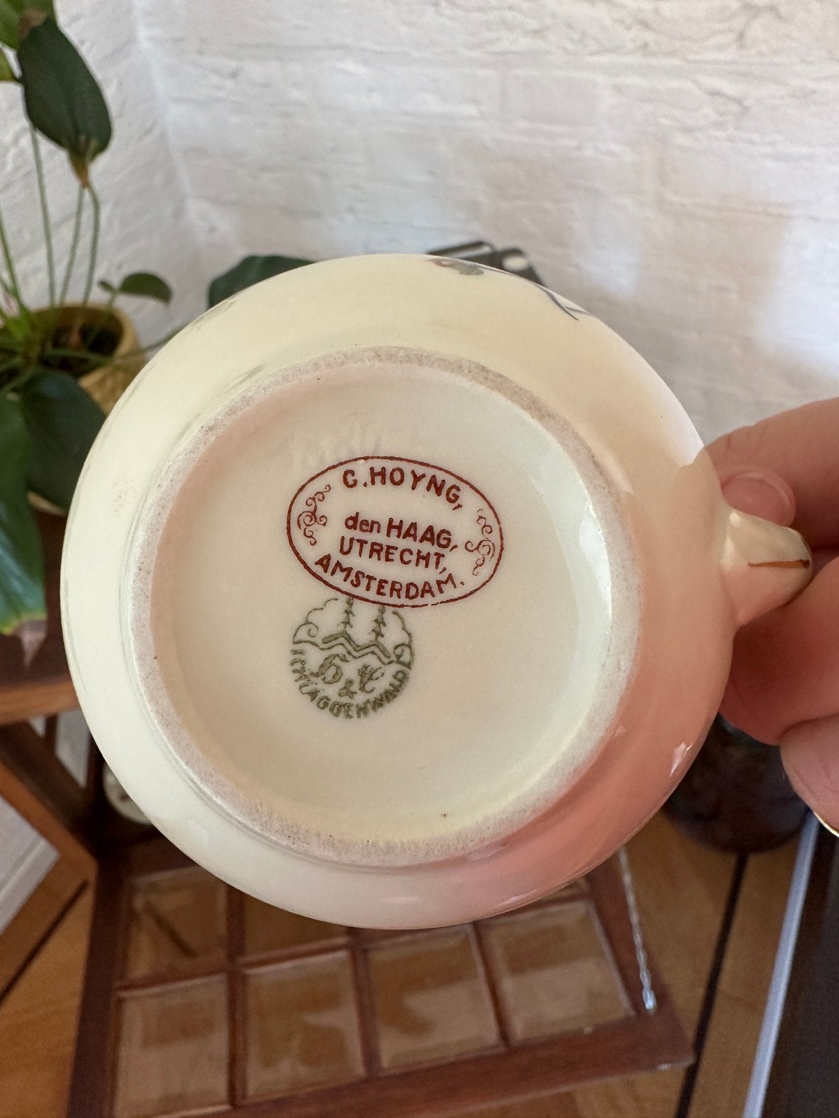 Vintage Melk- en Suikerstel met 6 Kopjes en 5 Schoteltjes, Antiek en Kunst, Antiek | Servies los, Ophalen