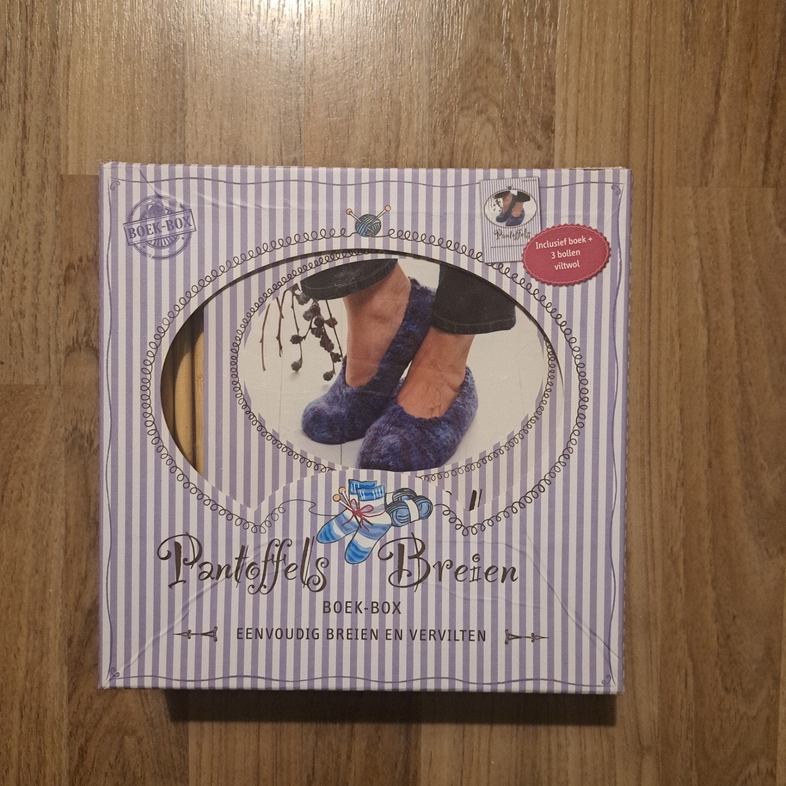 Boek-box: Pantoffels Breien - Eenvoudig Breien en Vervilten, Hobby en Vrije tijd, Breien en Haken, Ophalen of Verzenden, Nieuw