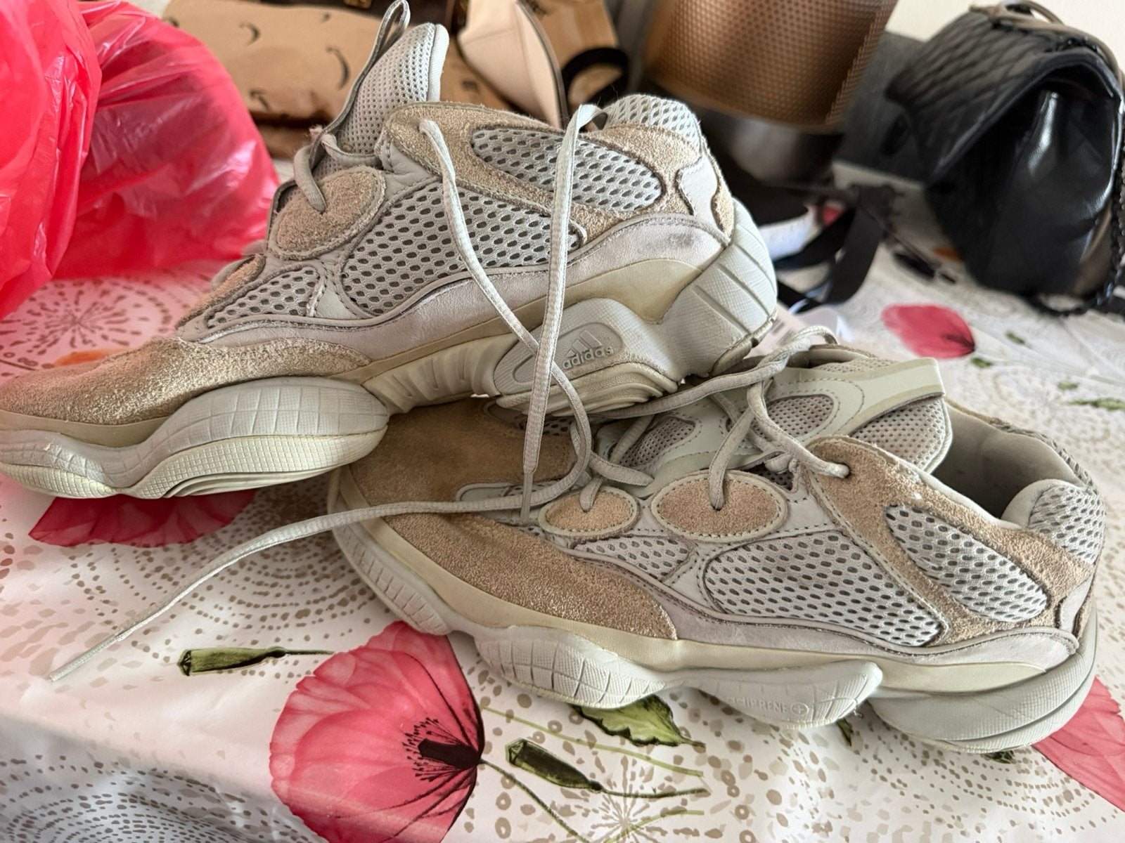 Yeezy 500 bone white, Ophalen of Verzenden, Zo goed als nieuw, Wit, Sneakers of Gympen