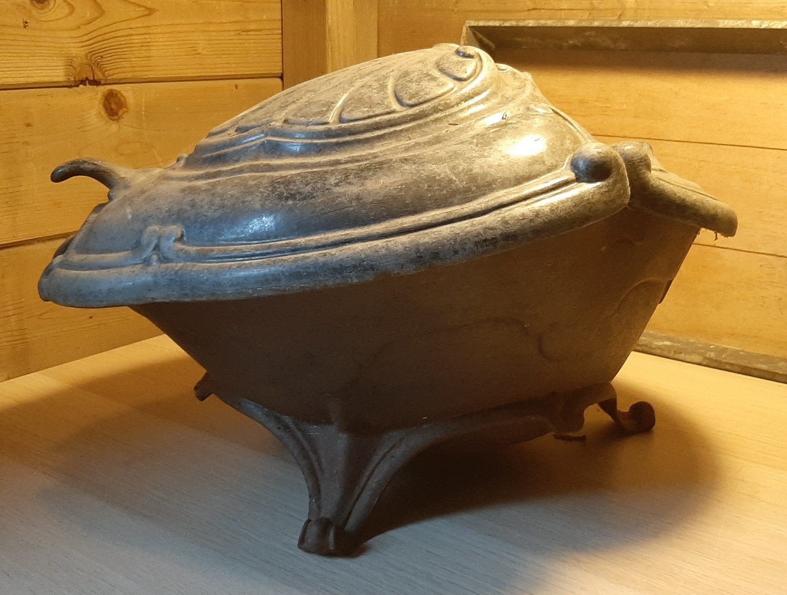 Antieke franse gietijzeren kolenkit. Seau  à charbon., Antiek en Kunst, Ophalen of Verzenden