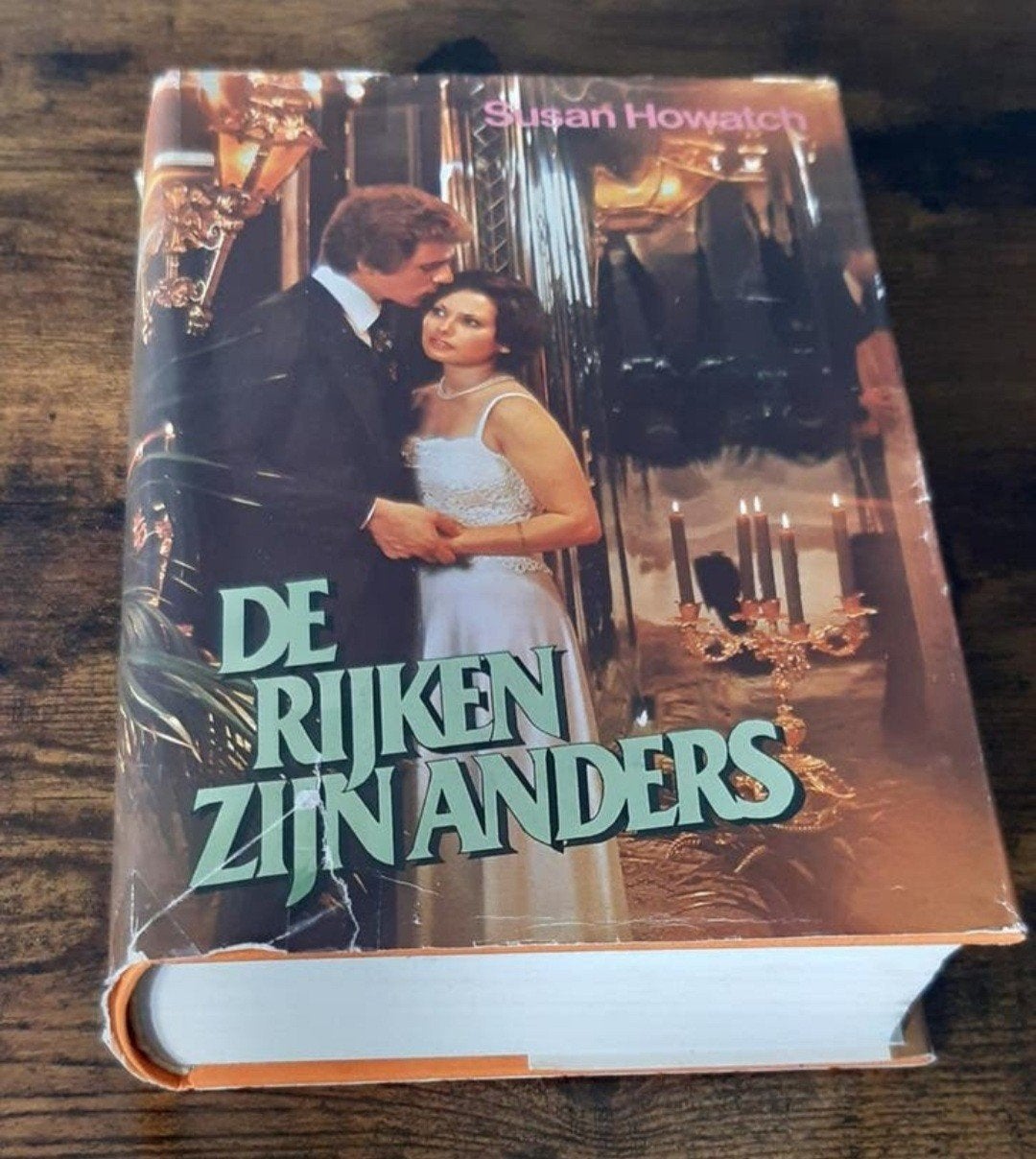 De Rijken Zijn Anders - Susan Howatch (Hardcover), Boeken, Literatuur, Ophalen of Verzenden