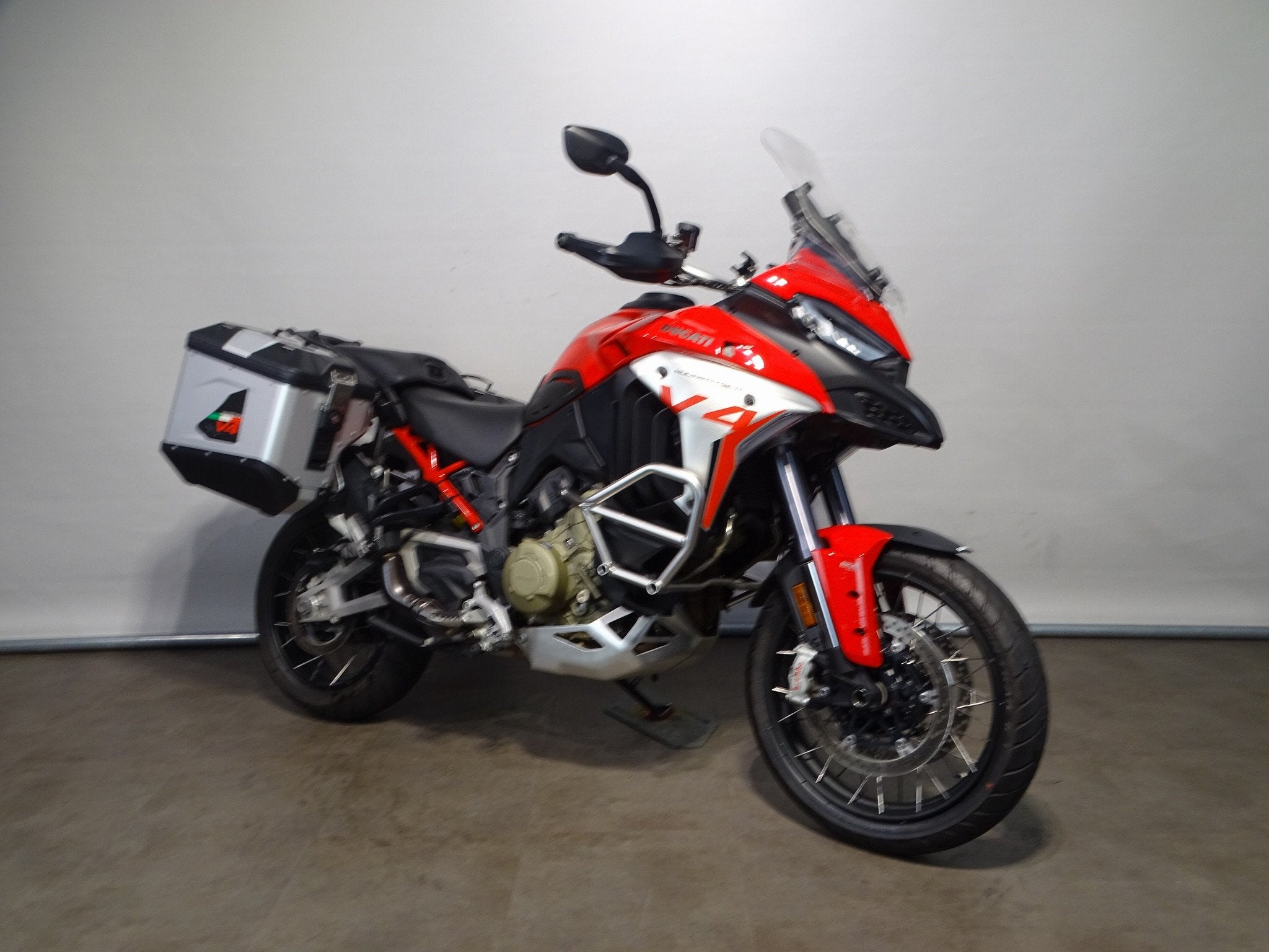 Ducati Multistrada V4 RALLY TRAVEL &amp; RADAR, Motoren, Meer dan 35 kW, Toermotor, Gebruikt, Bedrijf