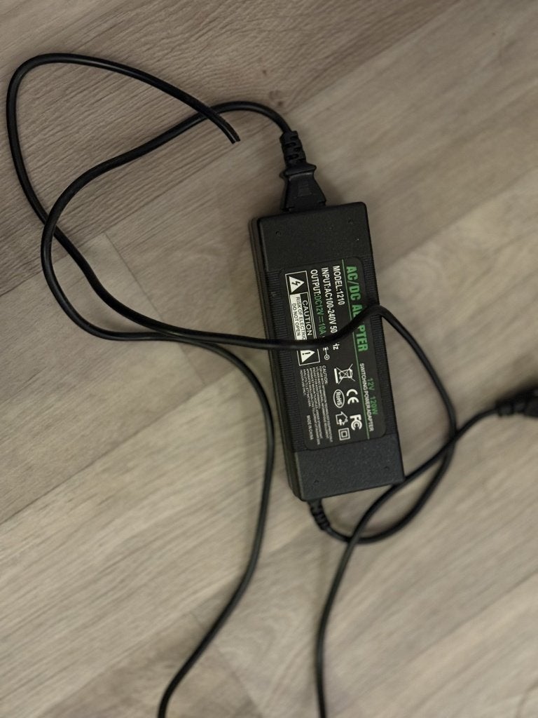AC/DC adapter 12V 10A 120W - model 1210, 100-240V, Hobby en Vrije tijd, Ophalen of Verzenden, Gebruikt