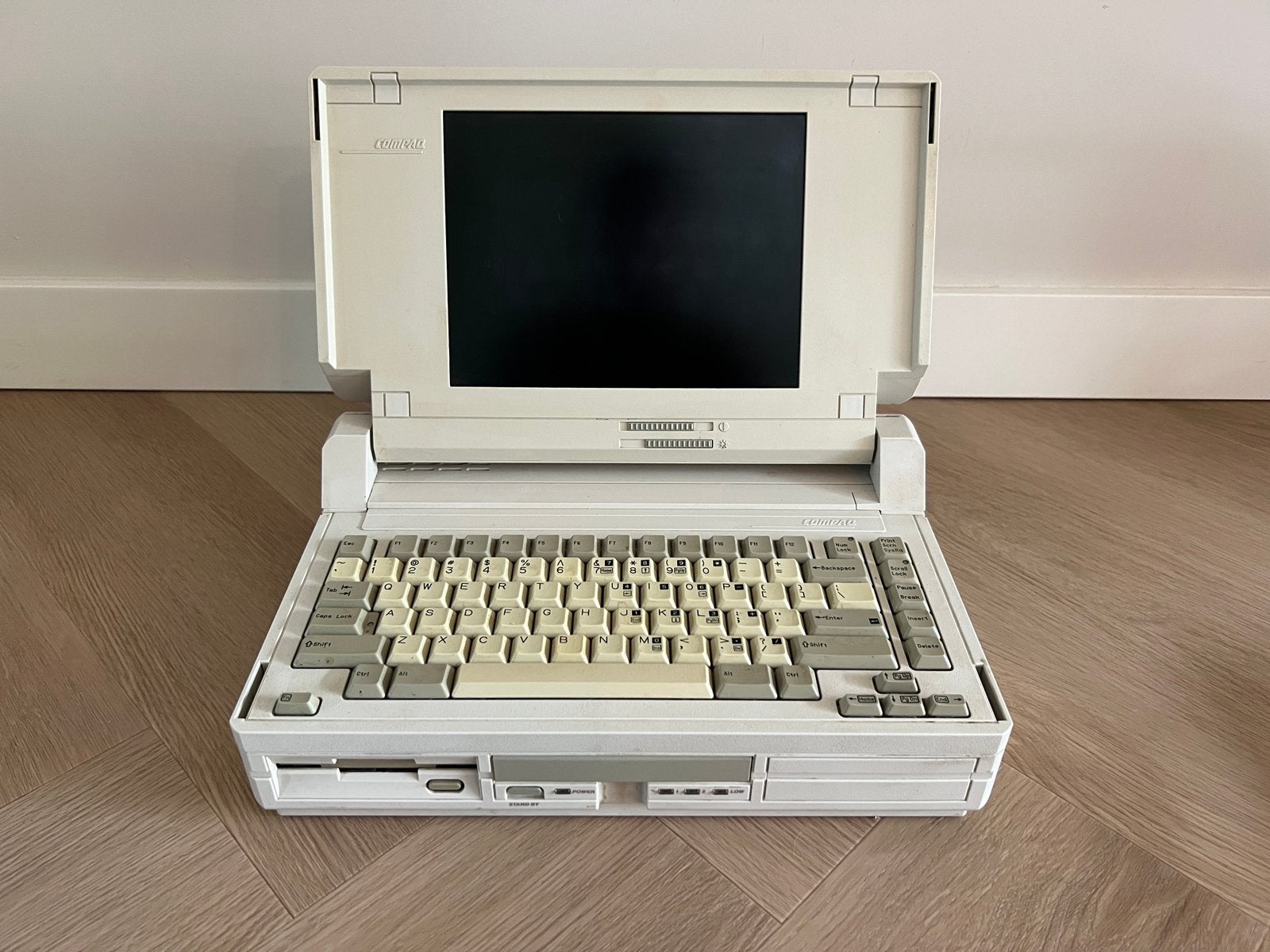 Vintage Compaq SLT/286 laptop + originele voeding, Computers en Software, Ophalen