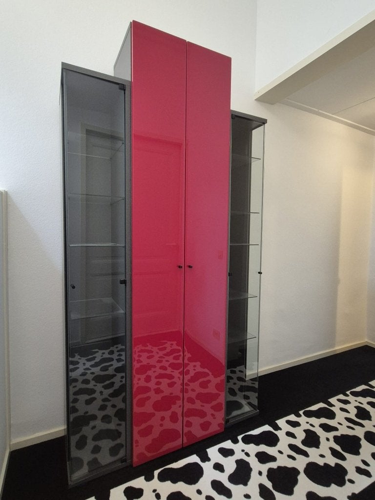Klenk design vitrinekast – hoogglans rood en glas, Ophalen, 100 tot 150 cm, 200 cm of meer, Postmodern