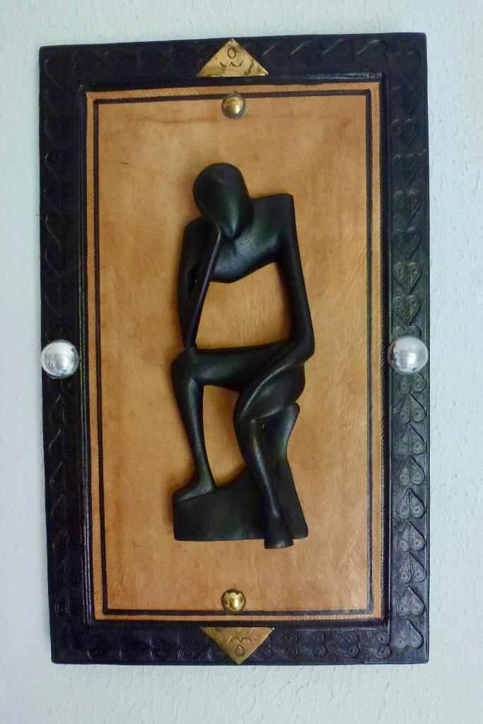 Wandpaneel met abstracte 3-D interpretatie van "De Denker”., Verzenden