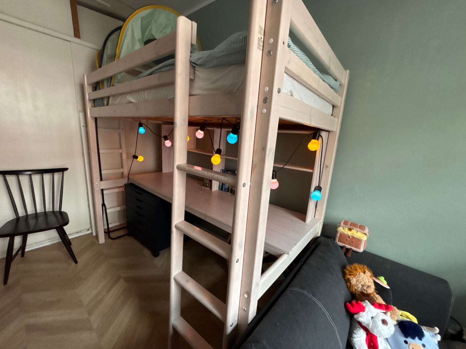 Super  leuke white wash hoogslaper, Kinderen en Baby's, Kinderkamer | Stapelbedden en Hoogslapers, Ophalen, Zo goed als nieuw
