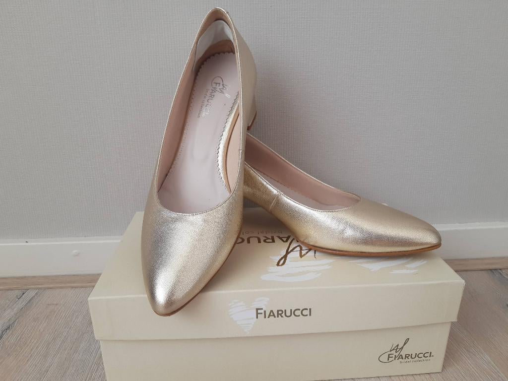 Bruidsschoenen pumps Fiarucci, Kleding | Dames, Schoenen, Pumps, Overige kleuren, Fiarucci, Ophalen of Verzenden