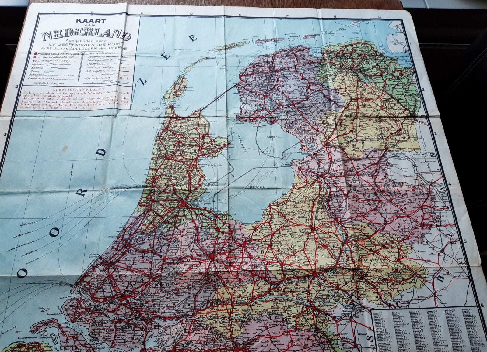 Oude Kaart van Nederland - N.V. Zeepfabriek "De Klok", Gelezen, Ophalen of Verzenden, Landkaart, 1800 tot 2000