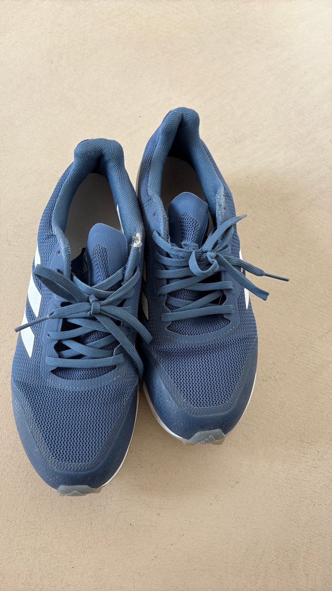 Adidas hockeyschoen 40, Sport en Fitness, Ophalen of Verzenden, Zo goed als nieuw, Schoenen