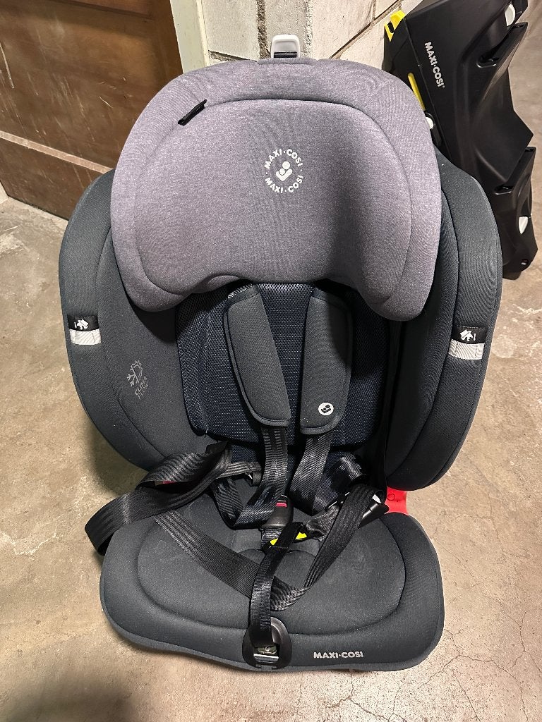 Maxi-Cosi Titan Autostoel - Groep 1/2/3 (9-36 kg), Ophalen, Verstelbare rugleuning, Zo goed als nieuw, 9 t/m 36 kg