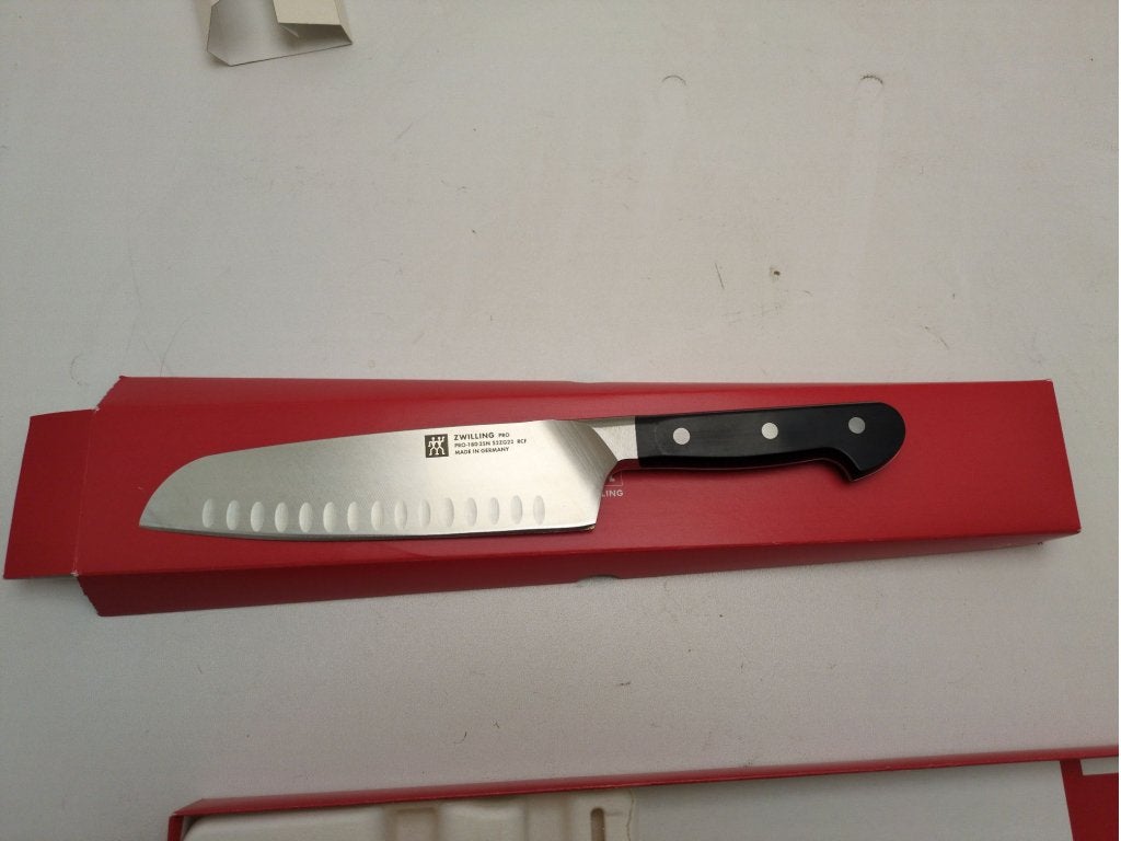 Zwilling Pro santokumes 18cm - met krasje, Info@mystore.nl, Overige typen, Bruggestraat 18, Metaal