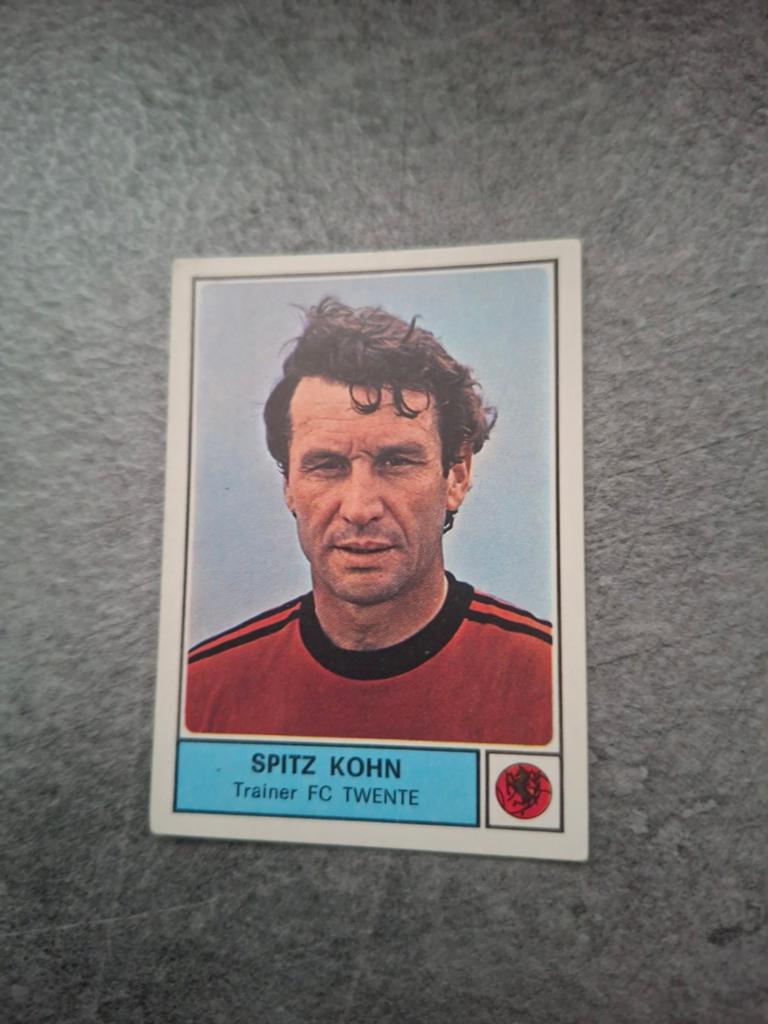 Panini sticker Voetbal 78. Trainer Spitz Kohn FC Twente., Verzenden, Zo goed als nieuw, Sticker
