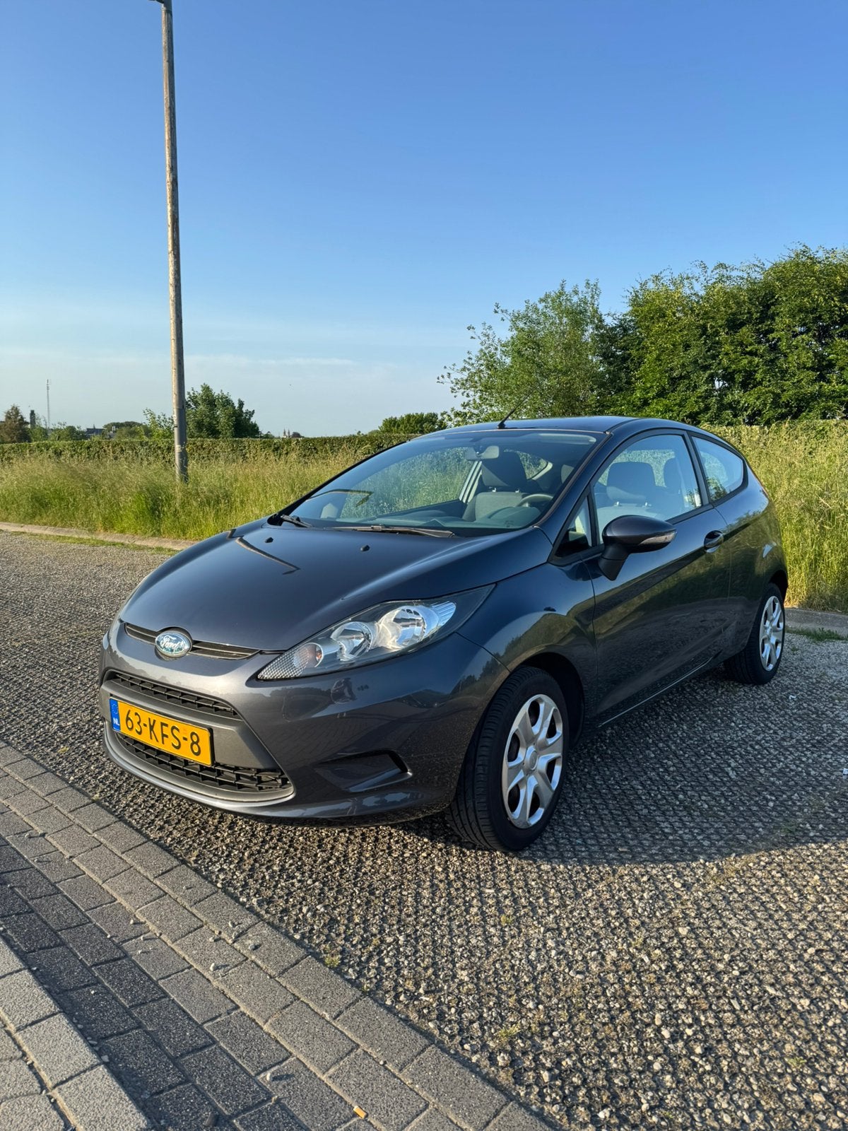 Ford Fiësta 1.25 44KW 3DR 2009 Grijs, Auto's, Ford, Voorwielaandrijving, 4 cilinders, 60 pk, Origineel Nederlands