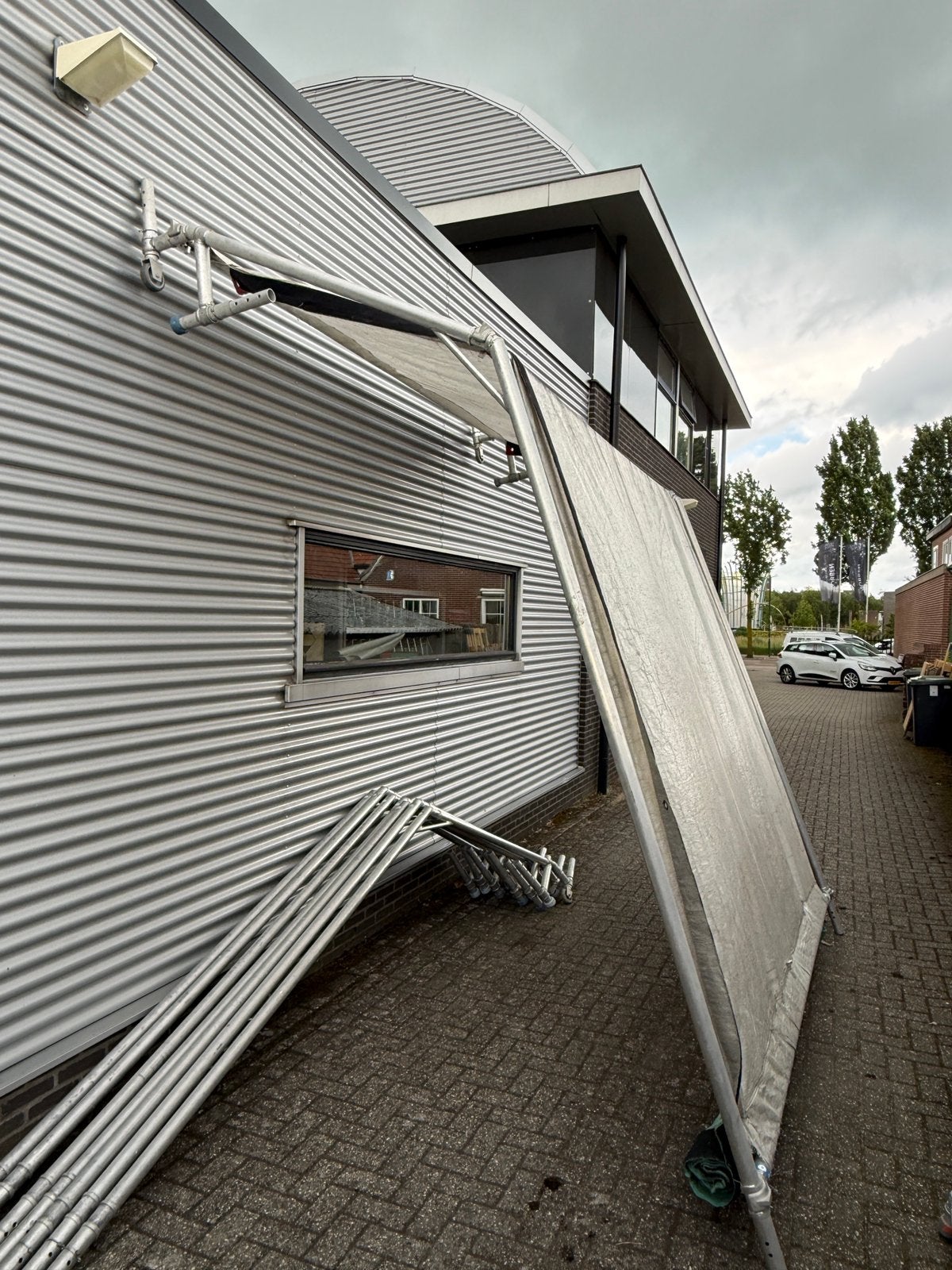 Skyworks regenscherm / doorwerkscherm set van 4 stuks, Ophalen of Verzenden, Gebruikt, Overige typen, 2 tot 5 meter