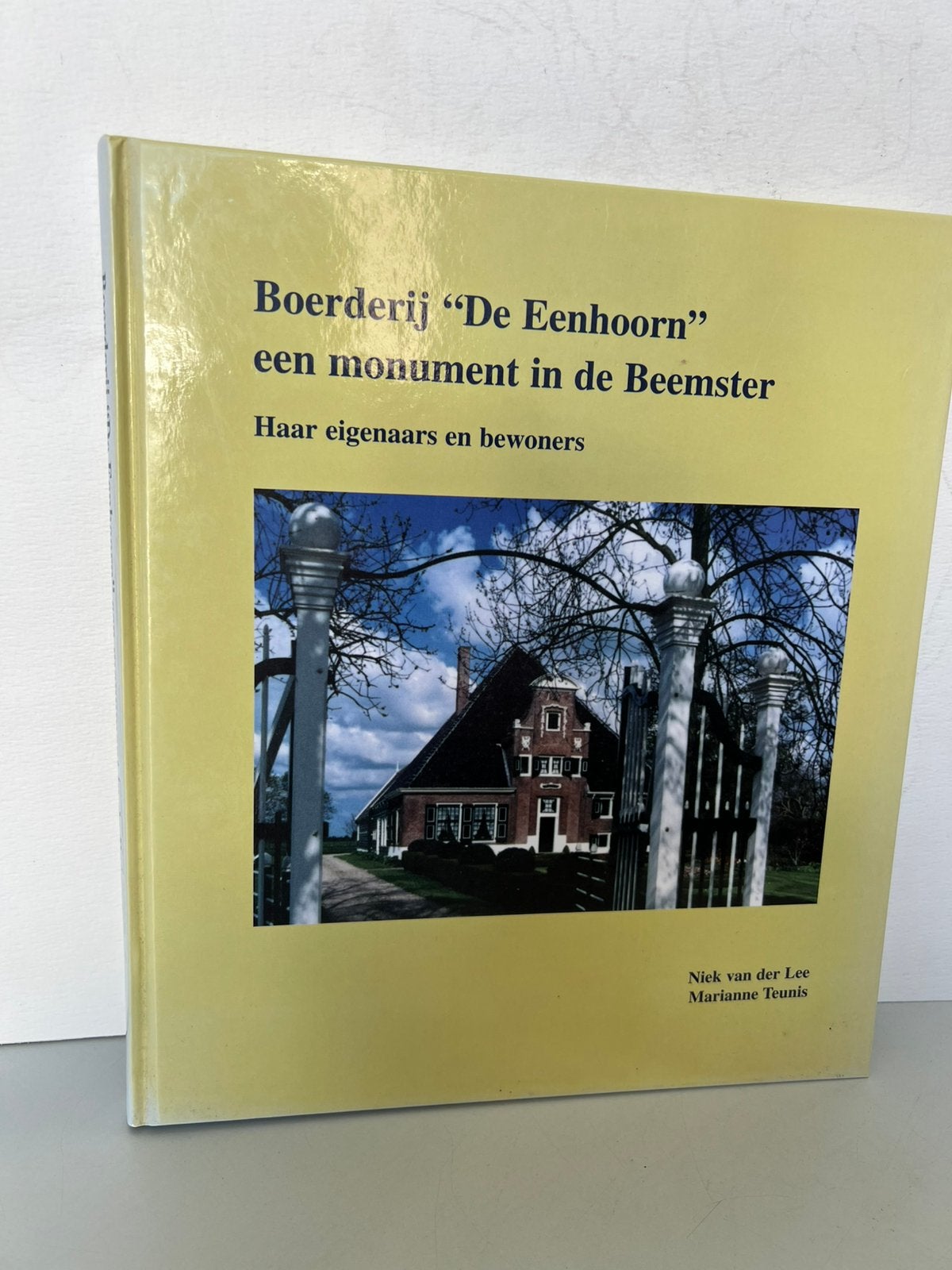 Prachtig Boek over Boerderij “ De Eenhoorn “ 1682., Boeken, Ophalen of Verzenden, Nieuw