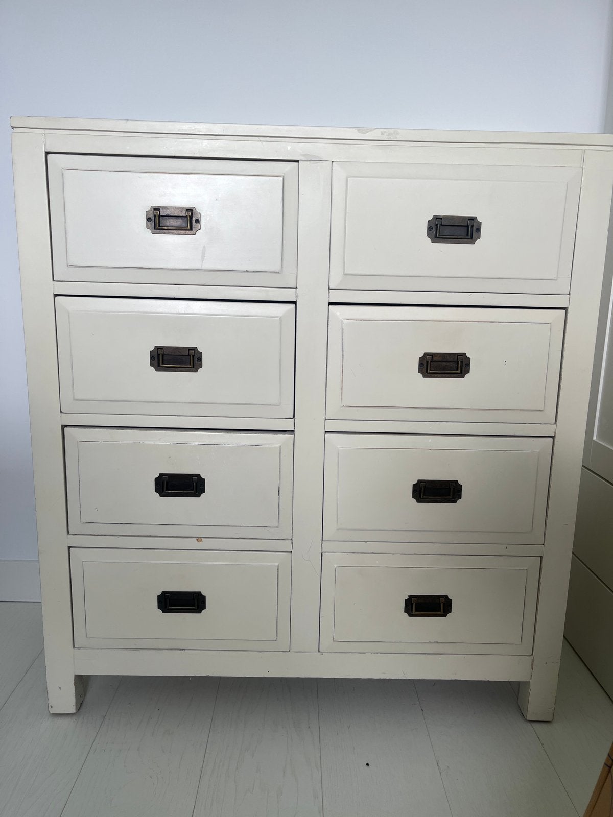 Prachtige beige kast met 8 diepe laden, Ophalen, Gebruikt, 5 laden of meer, 150 tot 200 cm