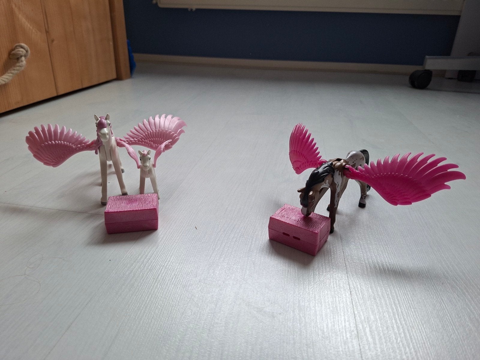 playmobil pegasus familie, Complete set, Overige typen, Ophalen of Verzenden, Zo goed als nieuw