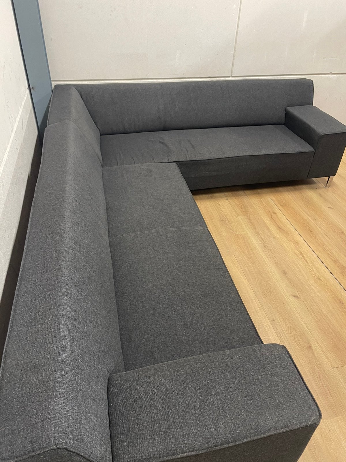 Mooie luxe grijze montel hoekbank - GEREINIGD!!!, Huis en Inrichting, Ophalen, Luxe, Hoekbank, 300 cm of meer