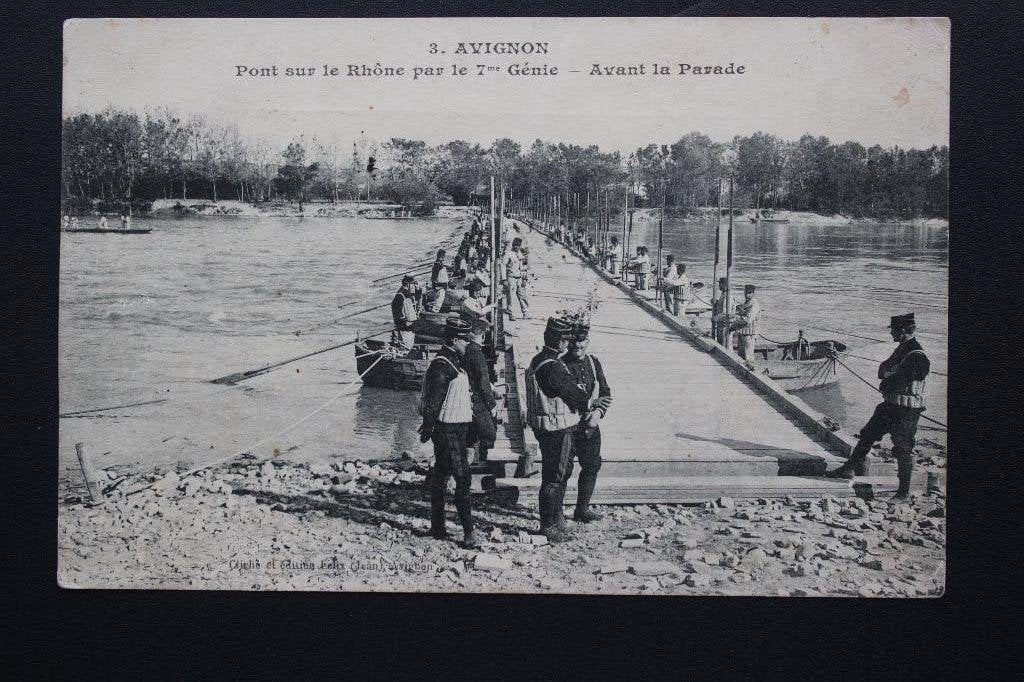 1909 ANSICHTKAART FRANKRIJK AVIGNON GENIETROEPEN GELOPEN, Verzamelen, Ophalen of Verzenden, Voor 1920, Gelopen, Frankrijk