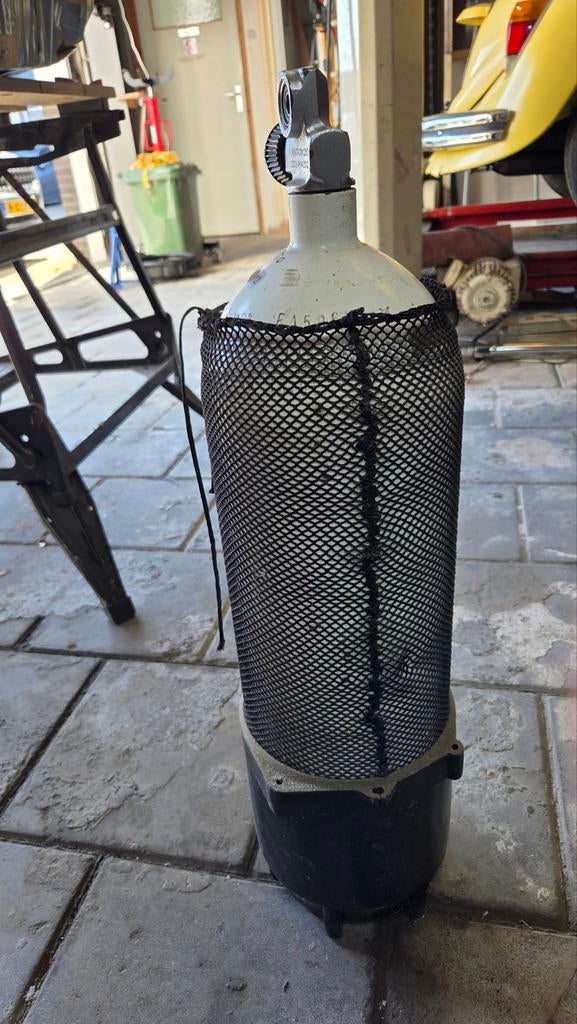 Duikfles 10L 232 BAR met kraan en beschermnet, Watersport en Boten, Ophalen, Gebruikt, Duikfles