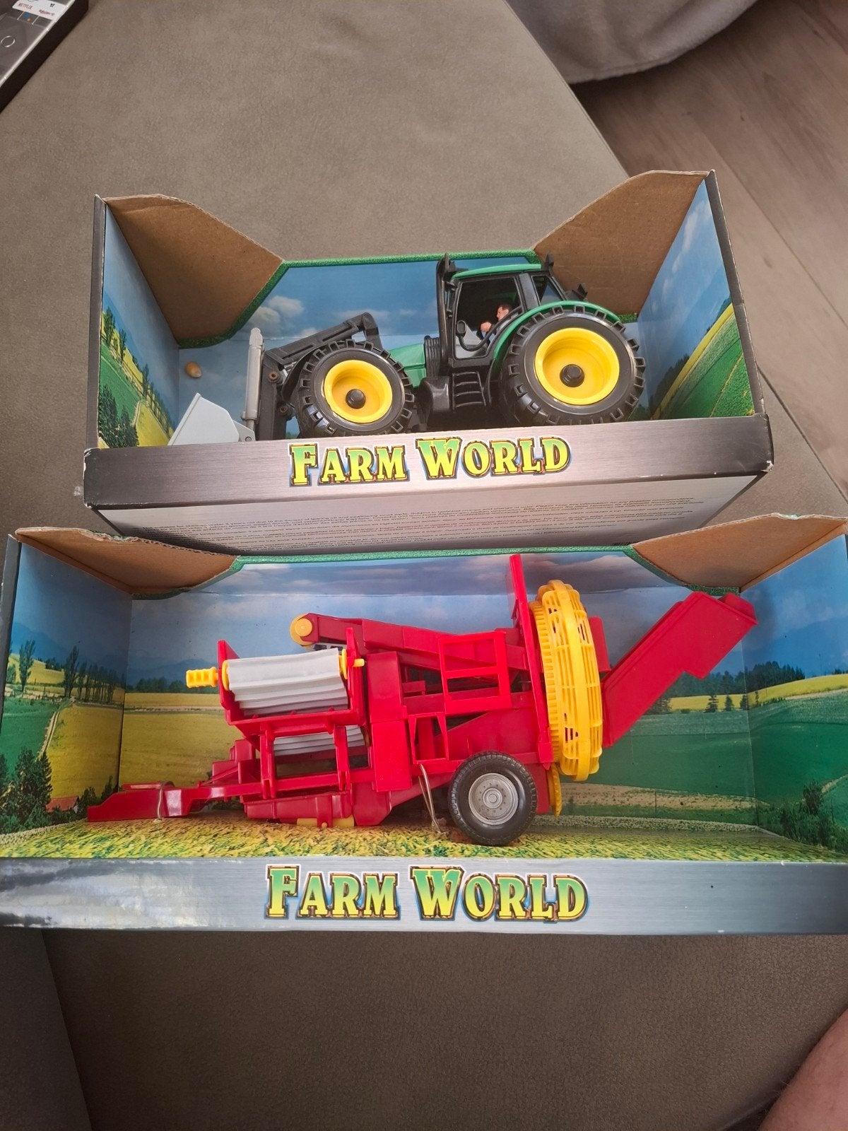 Farm World Tractor en Balenpers - Nieuw in doos, Ophalen of Verzenden, Nieuw