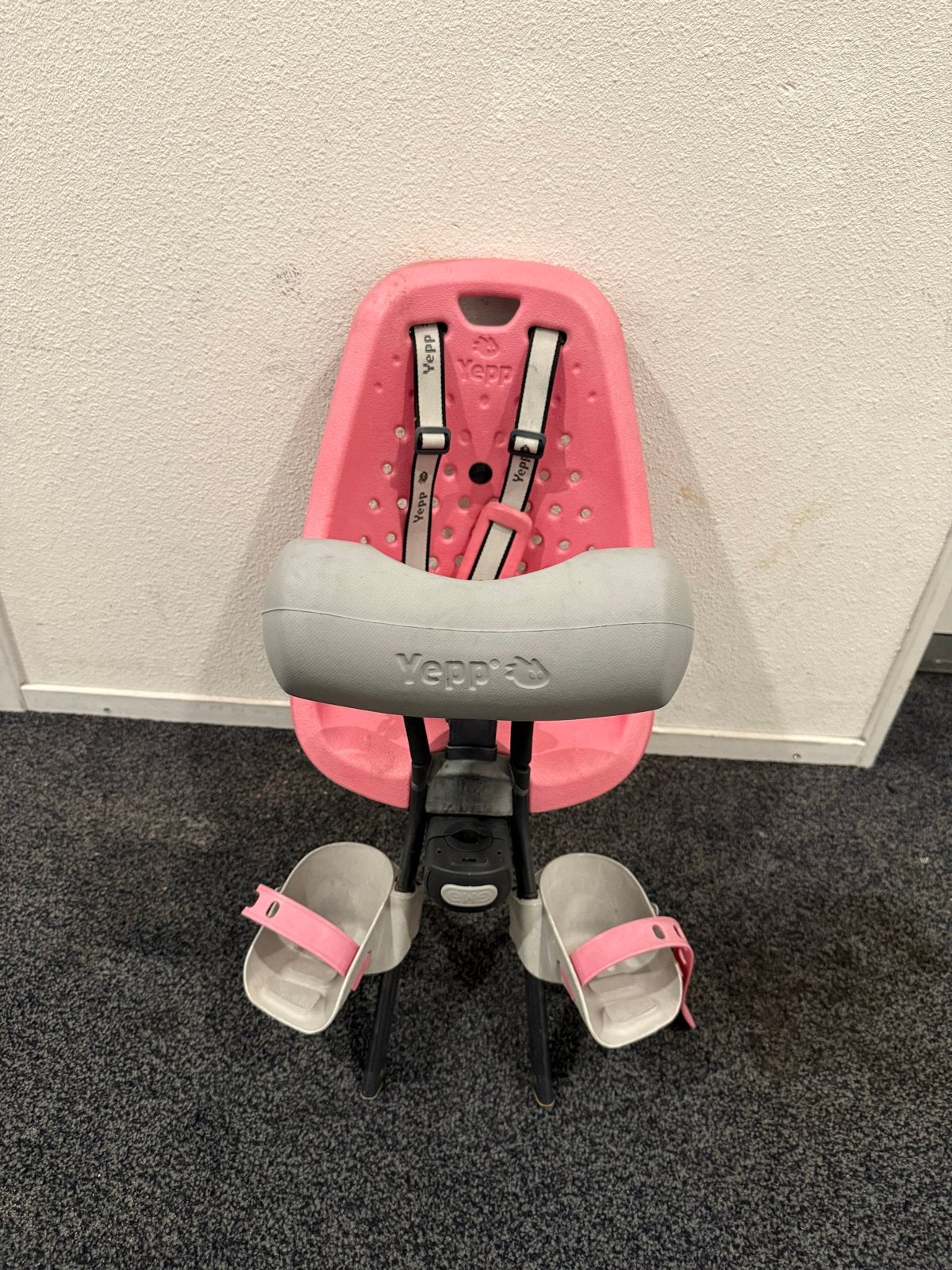 Roze Yepp kinder voorzitje, Fietsen en Brommers, Fietsaccessoires | Fietsstoeltjes, Ophalen of Verzenden, Gebruikt, Voorzitje