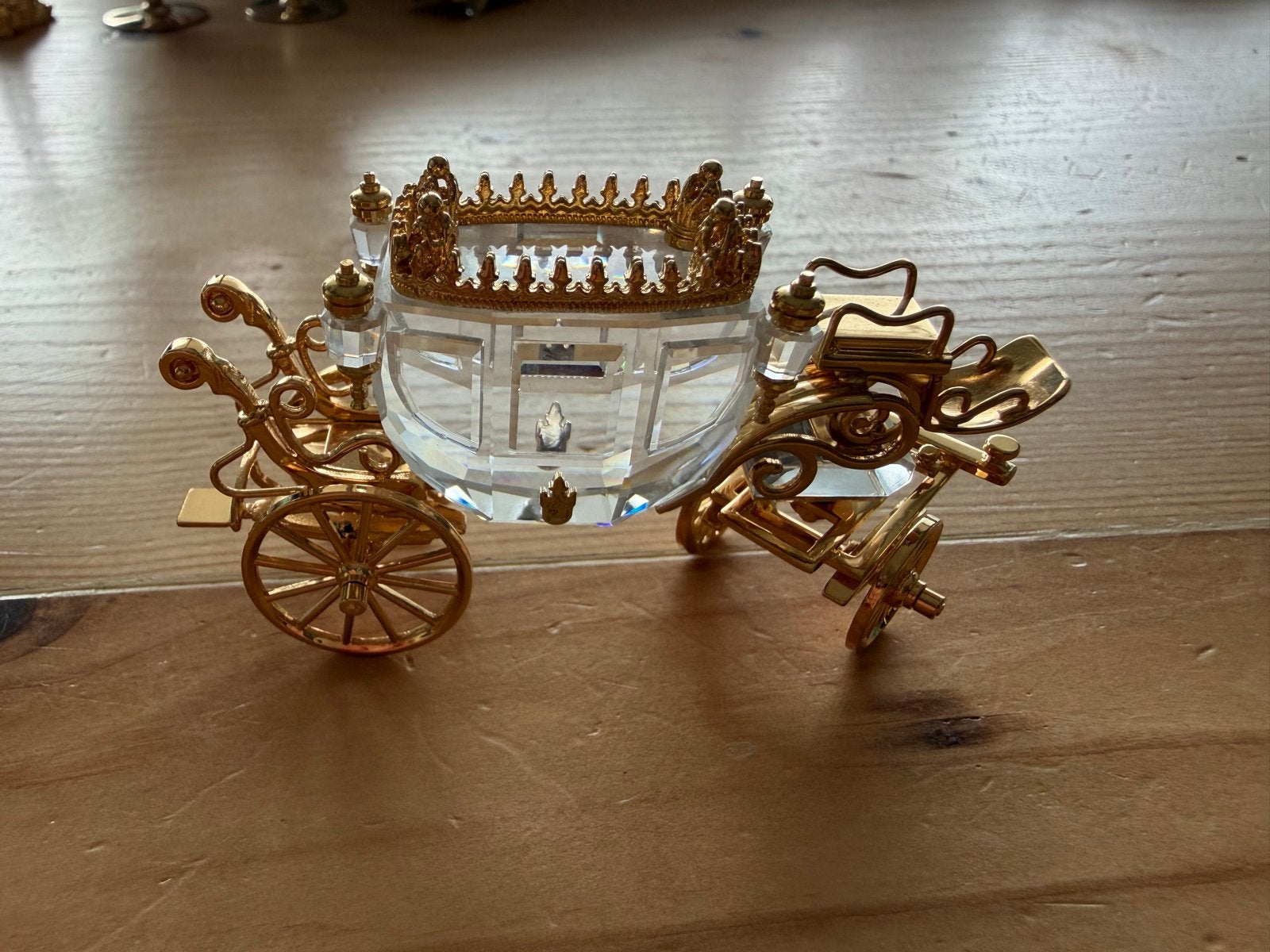 Exclusieve Swarovski Kristal Keizerlijke Koets (Verguld), Ophalen of Verzenden, Zo goed als nieuw, Figuurtje