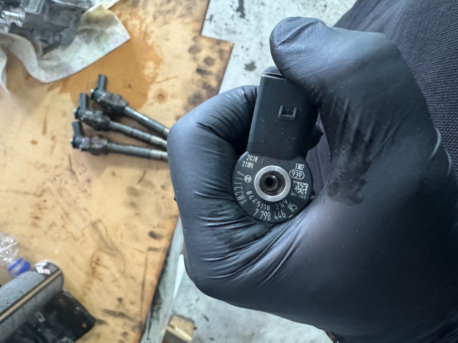 BMW 2.0 Diesel Verstuiver - Onderdeelnummer 779844605, Ophalen of Verzenden, Gebruikt, BMW