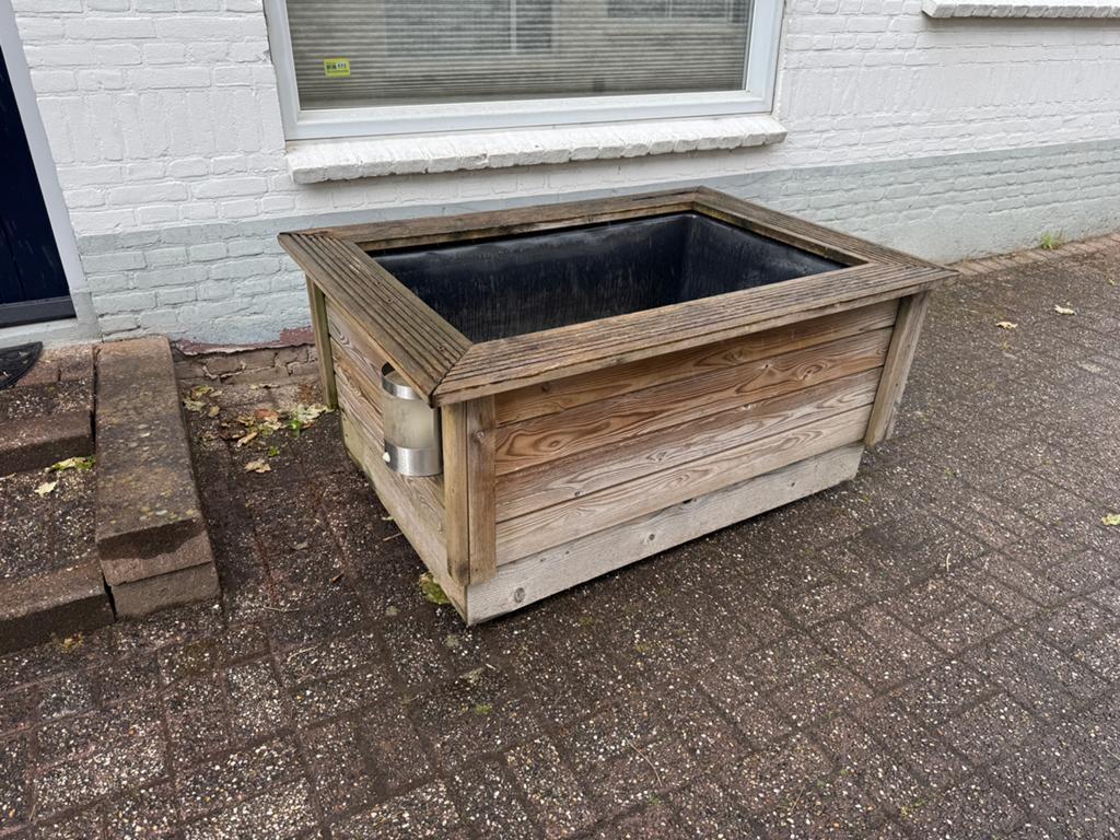 Ubbink vijverbak met ombouw, Ophalen, Gebruikt