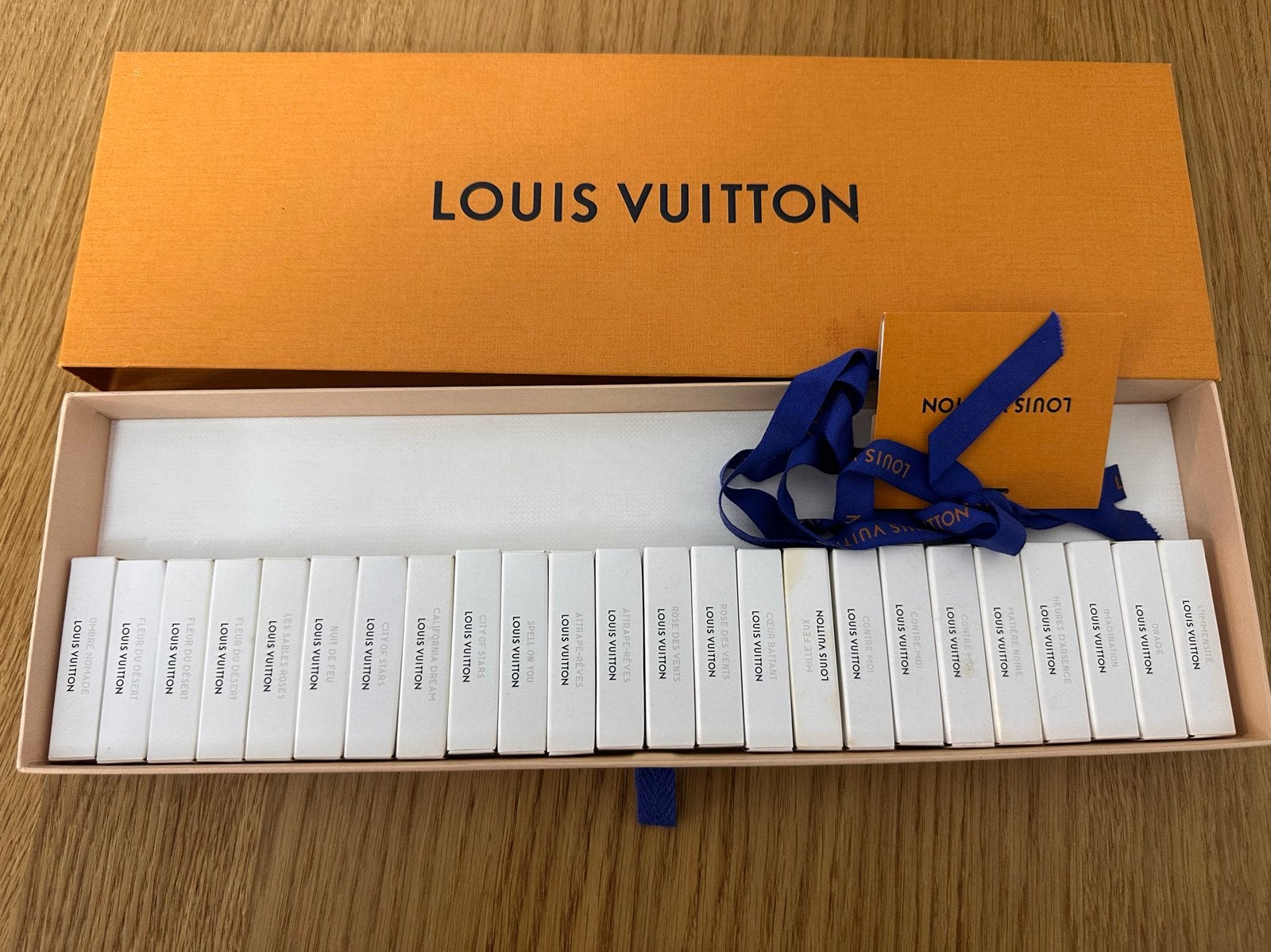Louis Vuitton Parfum Samples Set - 24x 2ml, Sieraden, Tassen en Uiterlijk, Ophalen of Verzenden, Nieuw