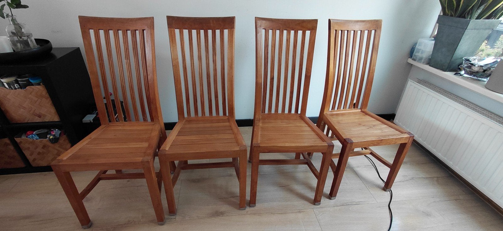4 mooie teak houten stoelen, Huis en Inrichting, Stoelen, Ophalen, Gebruikt, Bruin, Vier