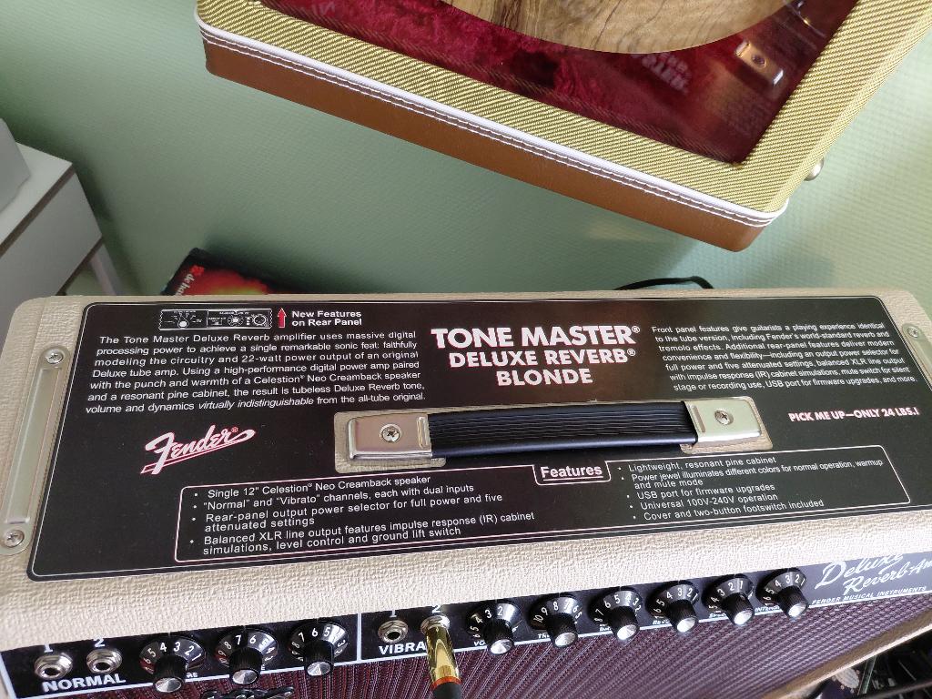 Fender tonemaster blond deluxe reverb Fender champion 20, Muziek en Instrumenten, Ophalen, Zo goed als nieuw, Gitaar, Minder dan 50 watt