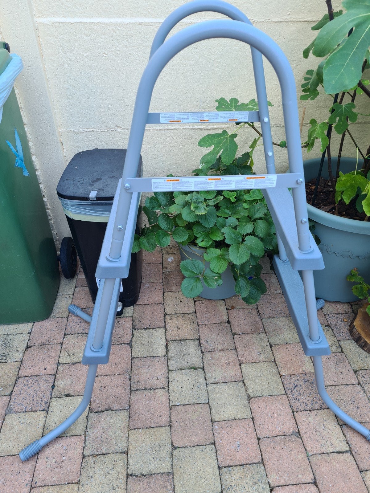 Zwembadladder 84 cm z.g.a.n., Ophalen, Zo goed als nieuw, Trap, Minder dan 2 meter