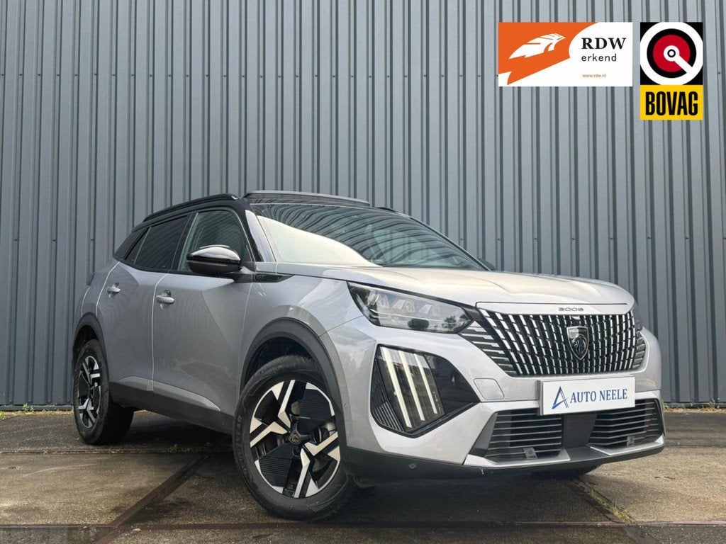 Peugeot 2008 1.2 Hybrid 145 GT Panoramadak, Carplay, Auto's, Peugeot, Gebruikt, 1199 cc, Leder en Stof, Bedrijf