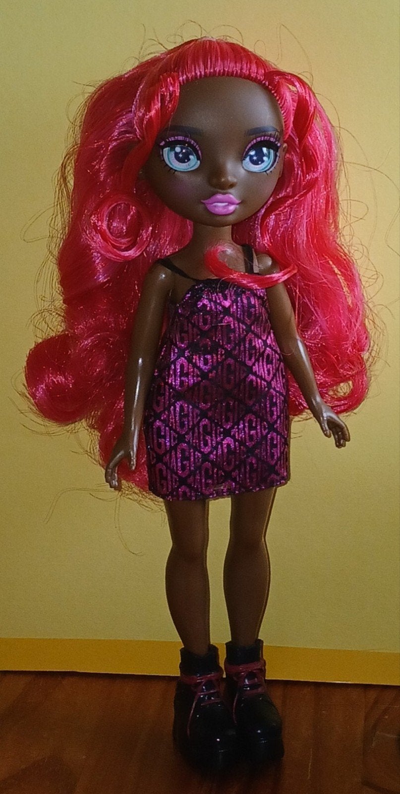 Rainbow high BUDGET pop, Verzamelen, Poppen, Ophalen of Verzenden, Zo goed als nieuw, Fashion Doll