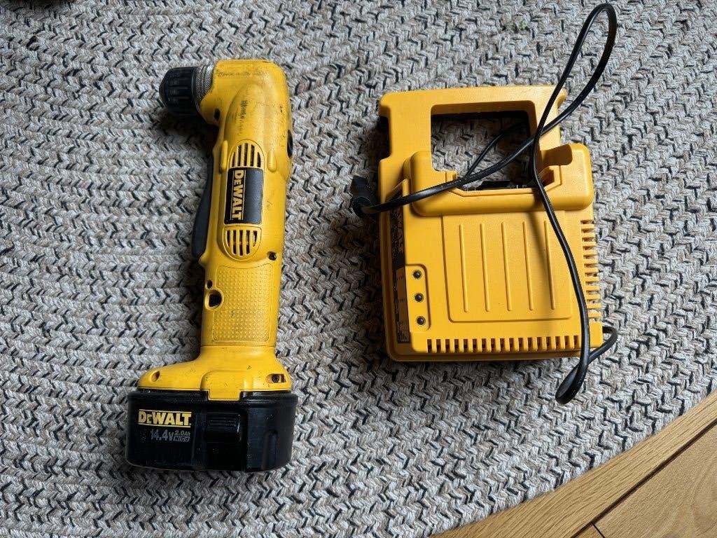 DeWalt- boormachine inclusief 4 accu’s, Ophalen of Verzenden, Gebruikt, Boormachine, Klopboormechanisme