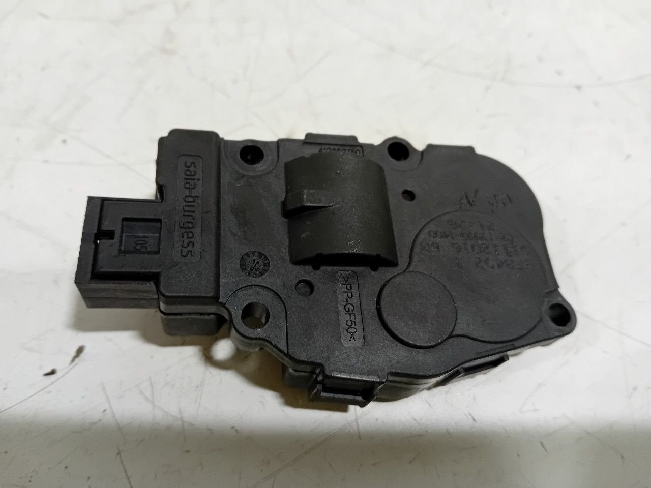 Kachelstelmotor BMW i3, Auto-onderdelen, Onderdelen@venauto.nl, Van der Ven Autorecycling B.V., Gebruikt, Ettenseweg 76, 4706 PB Roosendaal, The Netherlands
