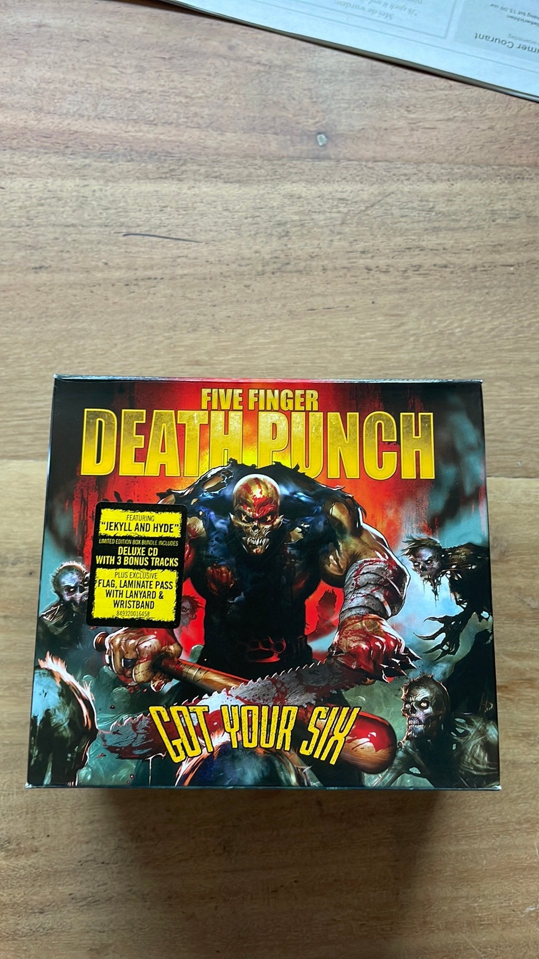 Five Finger Death Punch - Got Your Six Fan Box, Ophalen of Verzenden, Zo goed als nieuw