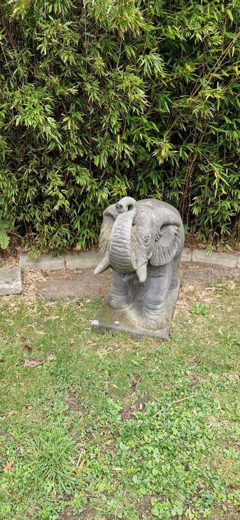 Groot olifantenbeeld van steen - Let op: zwaar!, Tuin en Terras, Tuinbeelden, Ophalen