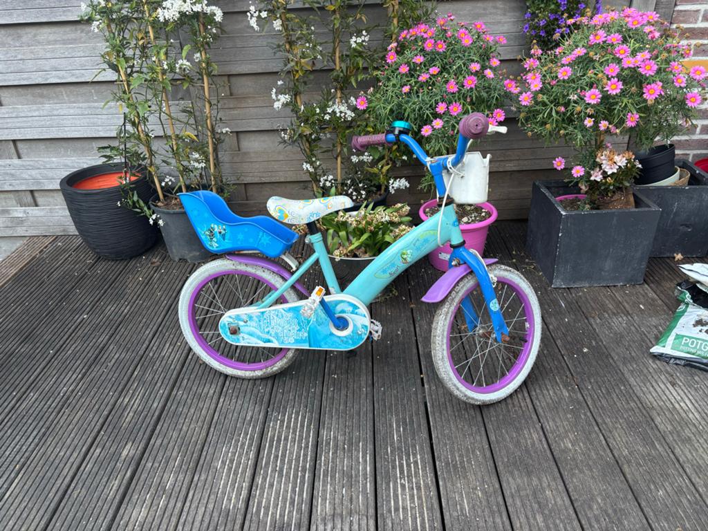 Kinderfiets Frozen 16 inch met zitje, Ophalen of Verzenden, Gebruikt, Velgrem, 16 tot 20 inch