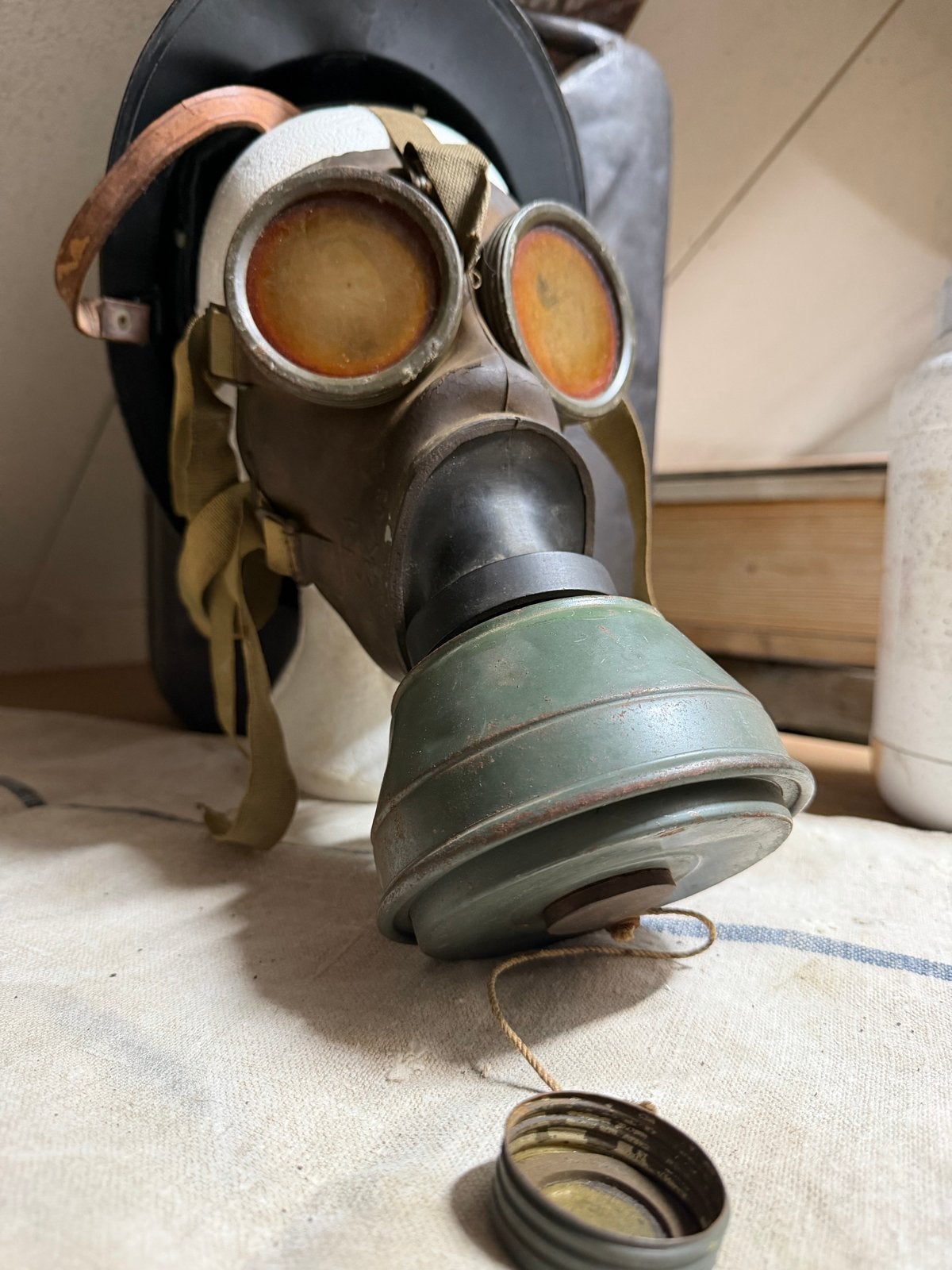 Gasmasker KL53 in redelijke staat, Verzamelen, Verzenden, Landmacht, Overige gebieden, Overige typen