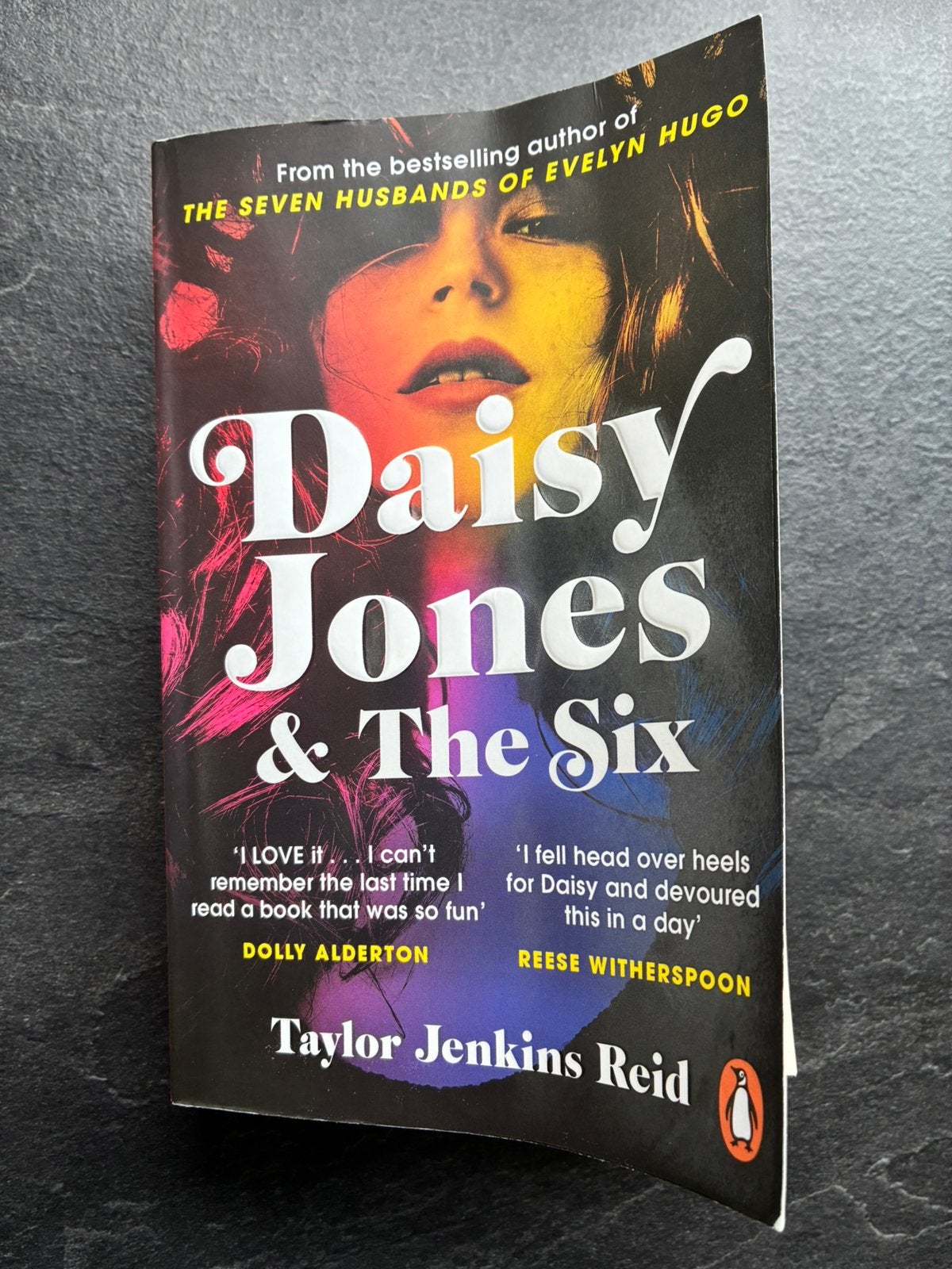 Daisy Jones and The Six - taylor jenkins reid, Ophalen of Verzenden, Zo goed als nieuw
