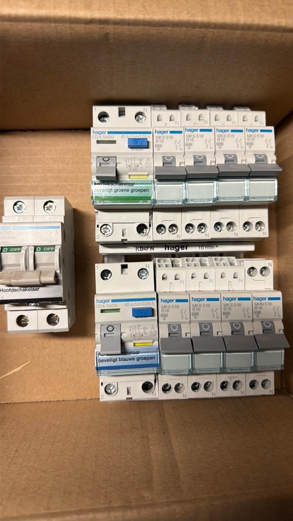 Te Koop: Hager groepenkast componenten, Ophalen of Verzenden, Overige typen